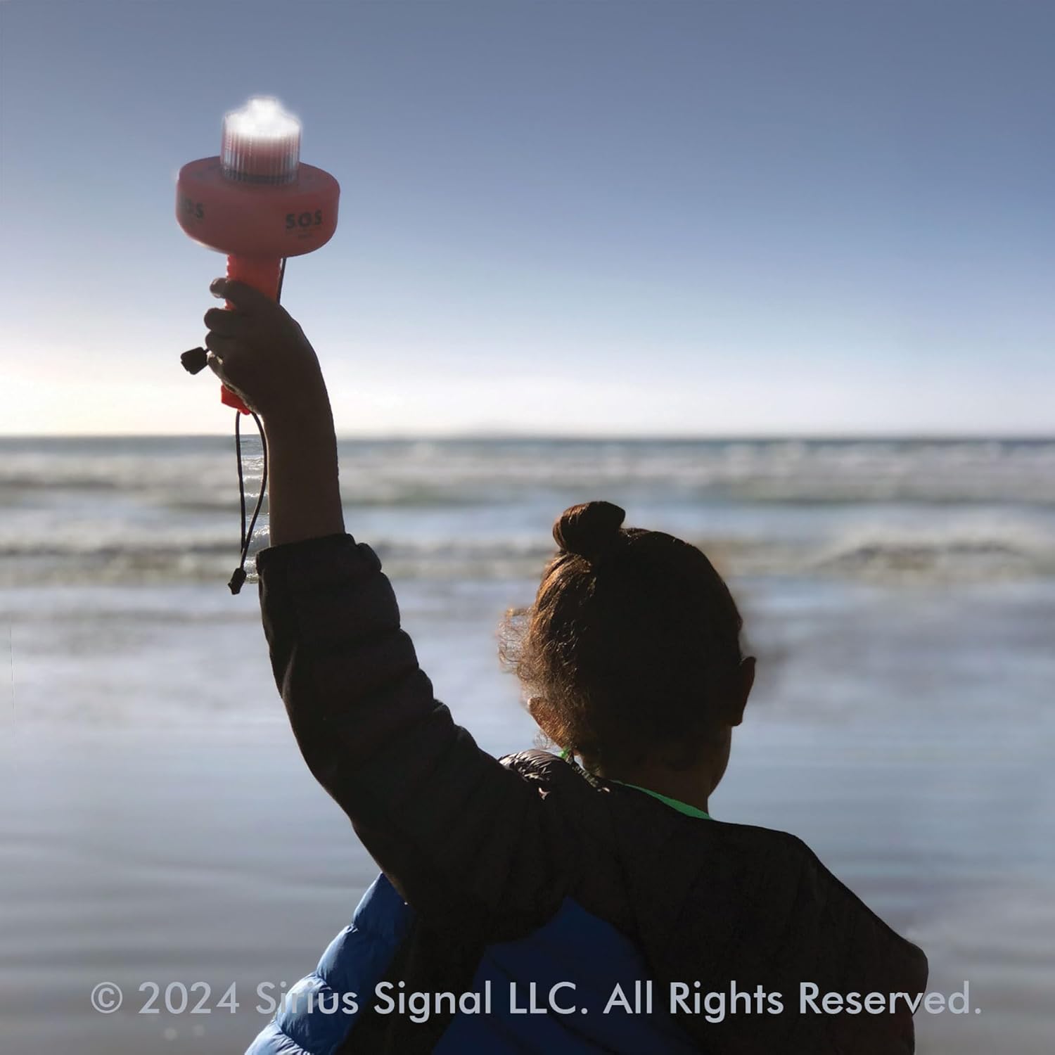 Sirius Signal C-1003 SOS LED Distress Signal - Electronic Flare Replacement, USCG Approved, Includes Daytime Flag & Whistle - Image 5