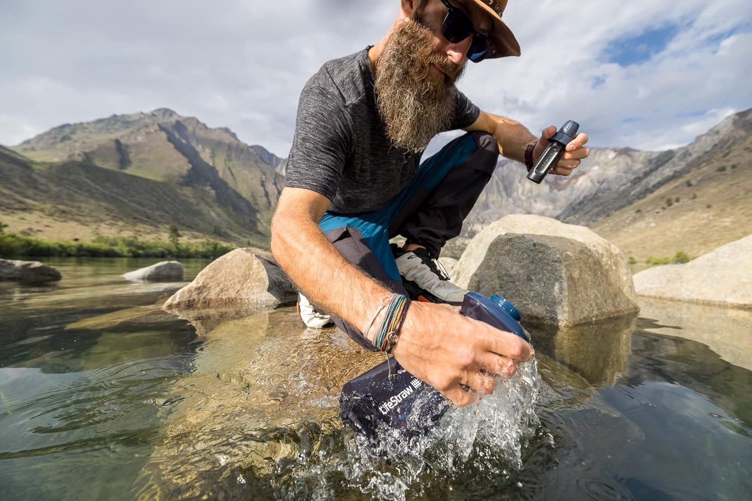 LifeStraw Peak Series - Collapsible Squeeze Bottle Water Filter System - 1L for Trail Running, Camping, Hiking, Travel, Cycling, and Fishing; Mountain Blue - Image 4