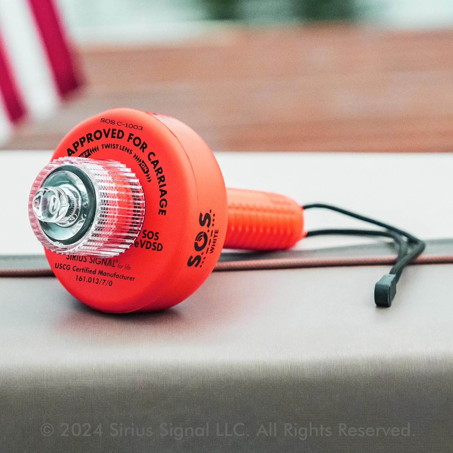 Sirius Signal C-1003 SOS LED Distress Signal - Electronic Flare Replacement, USCG Approved, Includes Daytime Flag & Whistle - Image 9