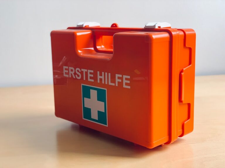 How to Build a 72-Hour Emergency Kit for Your Family