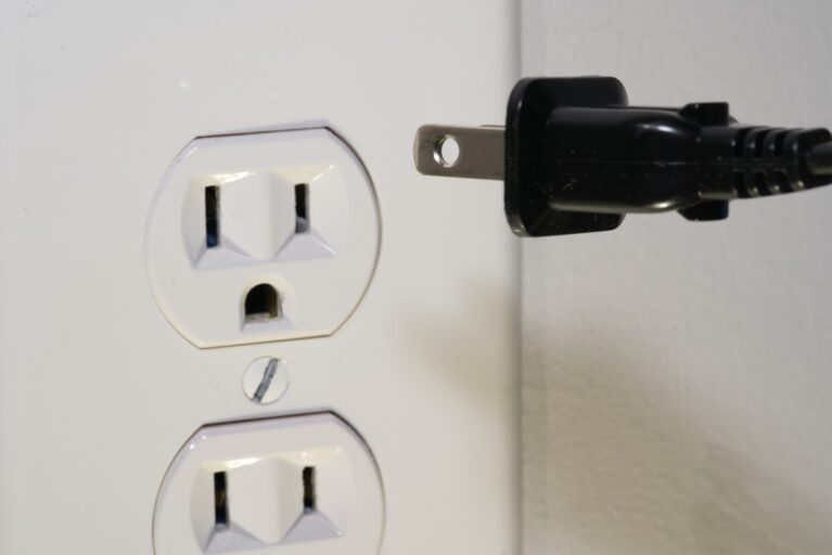 How to Prepare Your Home for Power Outages